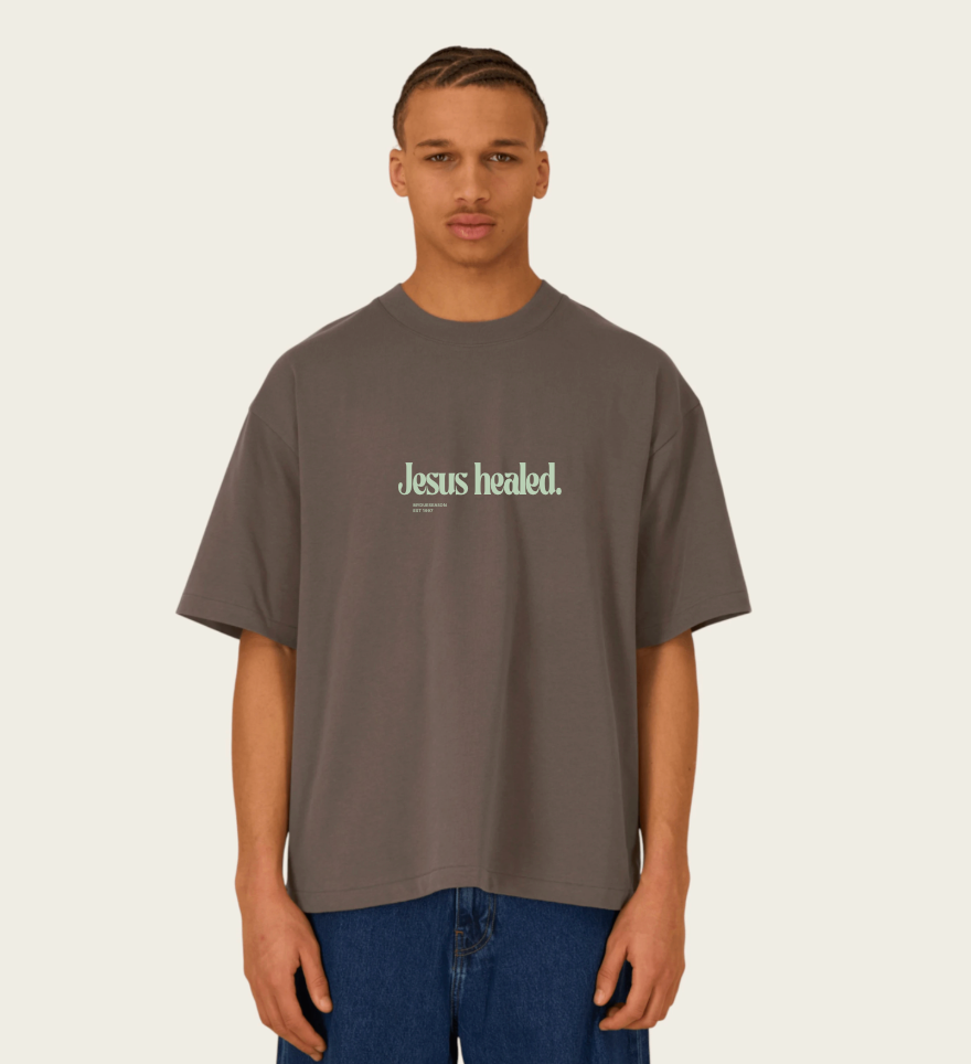 Jesus healed. T-Shirt
